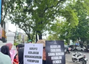 PBHI Sumbar Desak DPRD Hentikan Tambang Andesit Kasang Saat Aksi International Women’s Day 2026