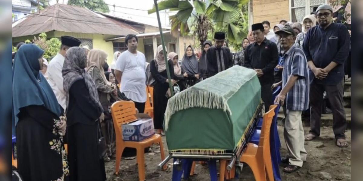 koni-sumbar-berduka,-salah-seorang-pengurusnya-herlina-wafat,-hamdanus-lepas-jenazah-ke-pemakaman