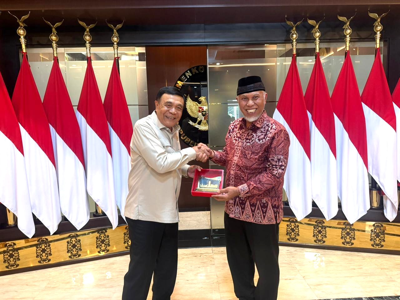 mahyeldi-temui-menko-polkam,-bahas-stabilitas-politik-dan-keamanan-sumbar