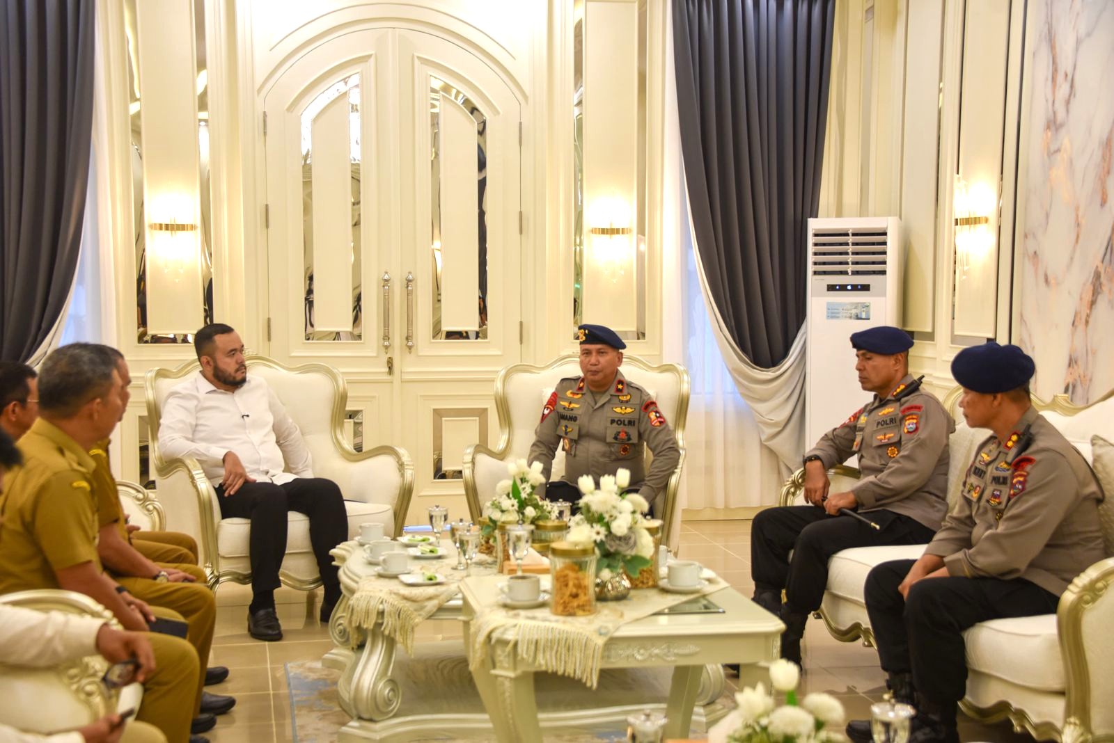 pemko-padang-dan-korbrimob-polri-perkuat-kolaborasi-pengamanan-daerah