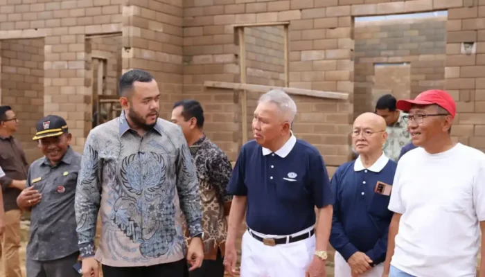 Fadly Amran Pantau Progres Pembangunan Huntap di Padang