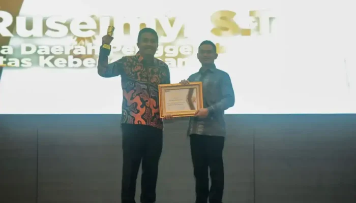 Vasko Ruseimy Raih Penghargaan Penggerak Solidaritas Kebencanaan Nasional