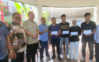 Nanda Satria Lepas 11 Karateka dan 3 Pelatih Lemkari Sumbar ke Kejurnas