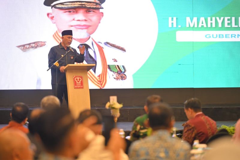 gubernur-mahyeldi-rangkul-apindo-untuk-bantu-umkm-naik-kelas