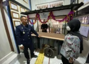 bantu-usaha-keluarga-warga-binaan,-lapas-kelas-ii-b-tanjung-pati-serahkan-gerobak