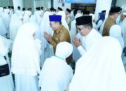 bupati-eka-putra-lepas-212-jemaah-calon-haji-tanah-datar