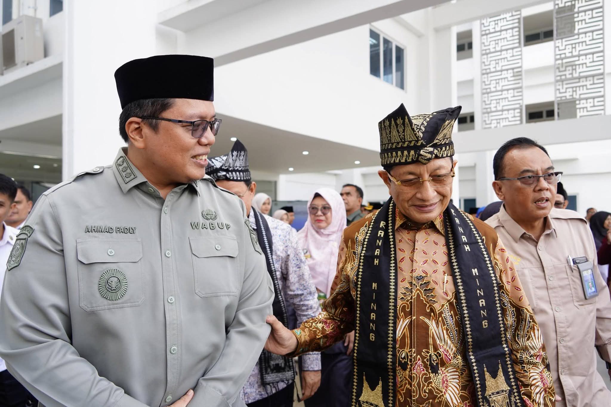 wabup-ahmad-fadly-dampingi-menag-resmikan-gedung-kuliah-terpadu-uin-my-batusangkar