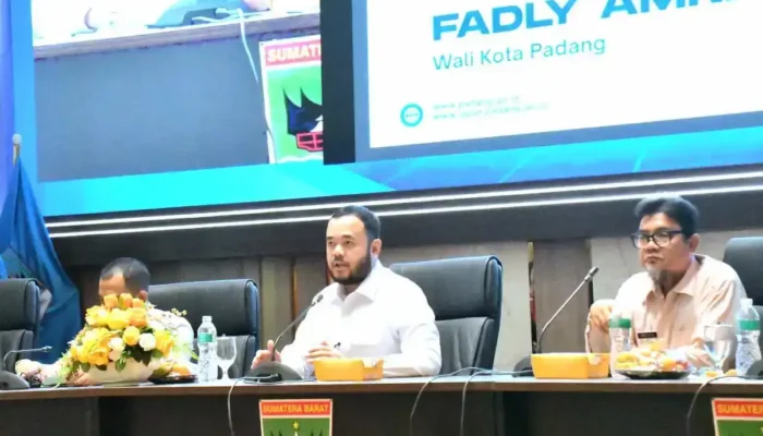 Fadly Amran Tekankan Call 112 Perkuat Smart City Padang