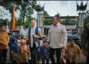 menteri-pariwisata-kunjungi-istano-basa-pagaruyung,-ikon-wisata-sumbar