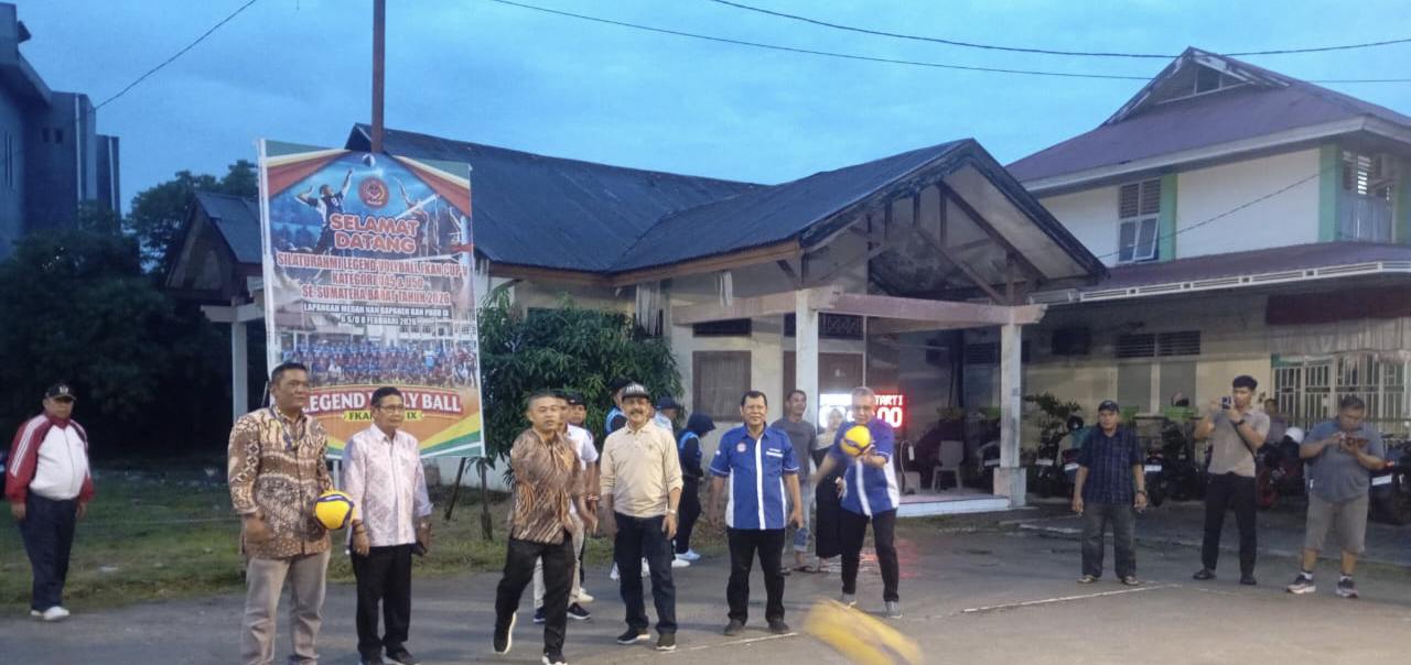 kejuaraan-anak-nagari-cup-2026-ditabuh-ketua-koni-padang,-targetkan-medali-emas-di-porprov-2026 