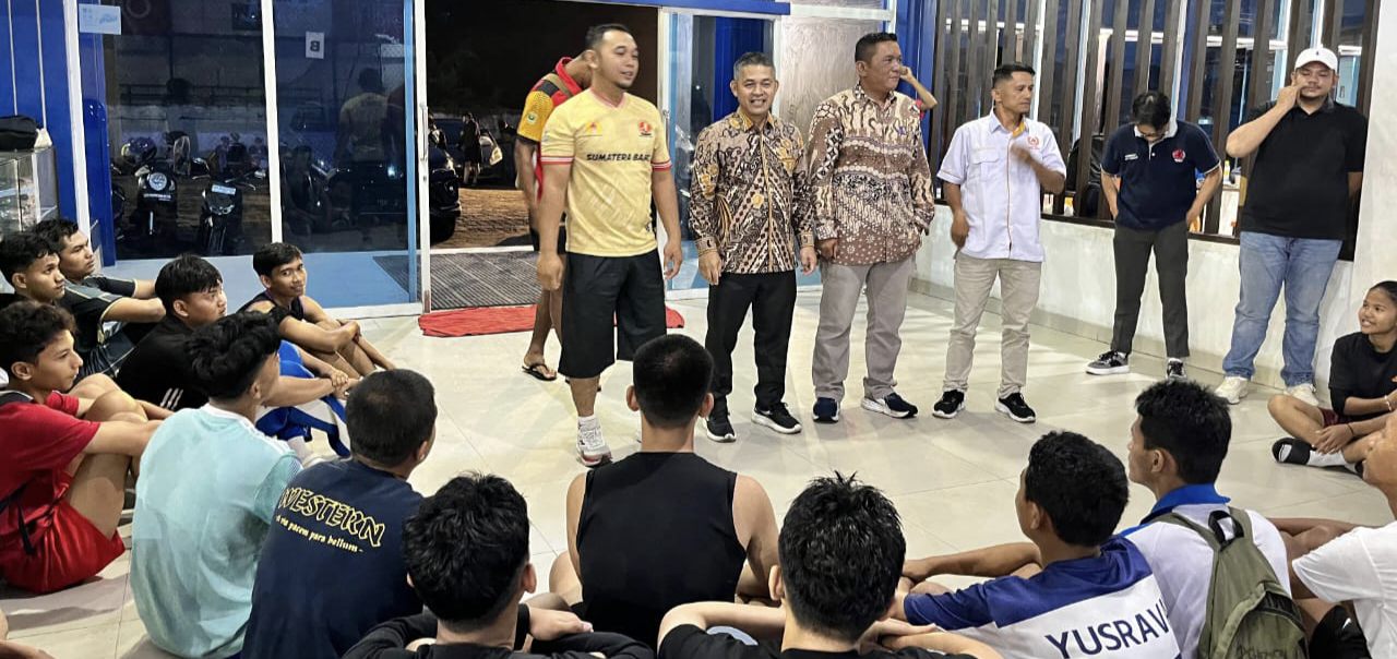 erianto-mahmuda-tabuh-pelatda-abti-padang,-harapkan-bola-tangan-hadirkan-juara-umum-porprov