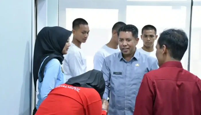 Sekda Agam Lepas Enam Calon Paskibraka ke Seleksi Provinsi
