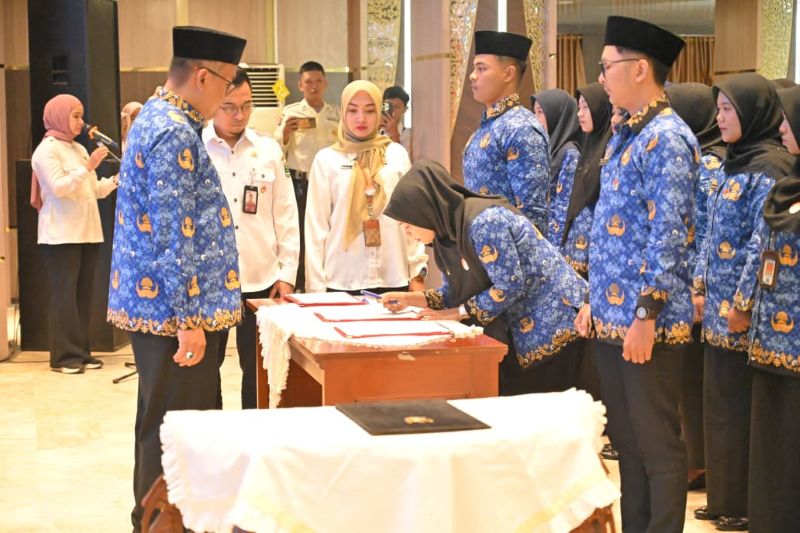 sekdaprov-sumbar-sebut-sumpah-pns-jangan-hanya-di-bibir-saja