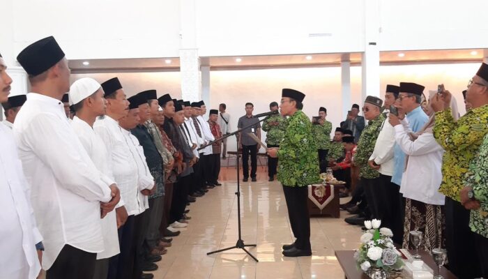 Wawako Padang Lantik Pengurus Ranting DMI se-Kota Padang