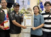 koni-sumbar-anugerahi-penghargaan-kehormatan-untuk-almarhum-munandar-maska-dan-thio-hok-seng