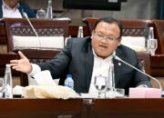 Kholid Minta Komunikasi Ekonomi Diperkuat untuk Stabilkan Rupiah