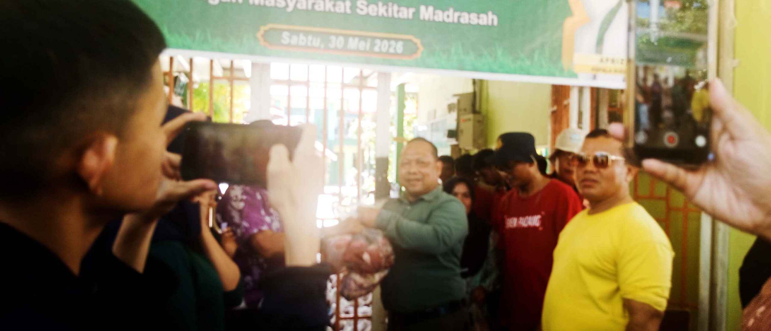 tahun-ini,-kurban-man-1-padang-meningkat,-sembelih-enam-ekor-sapi-dan-1-kambing 