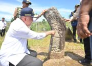 mahyeldi-tinjau-situs-menhir-maek,-warisan-peradaban-kuno-di-sumbar