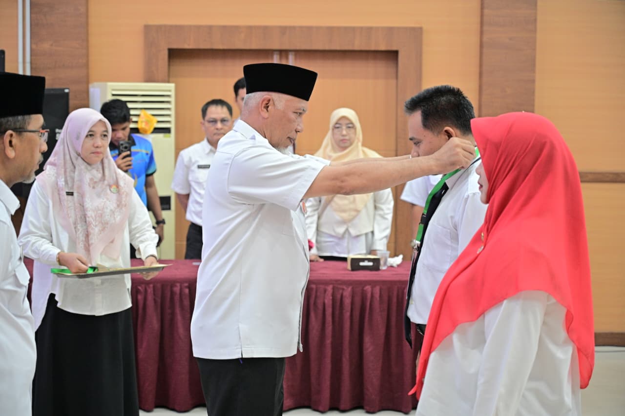 mahyeldi-dorong-asn-sumbar-tingkatkan-kompetensi-melalui-karya-tulis-ilmiah