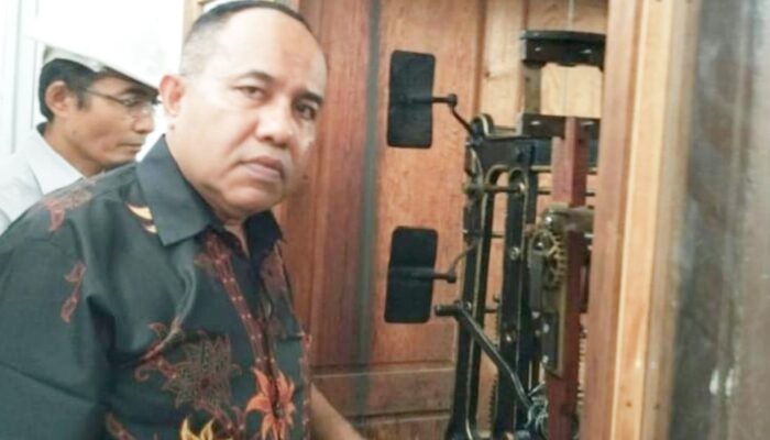 Is Prima Nanda Kenang Perbaikan Jam Gadang Seabad
