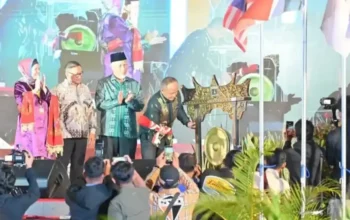 Bukittinggi Rayakan Seabad Jam Gadang dalam Jamuan IMLF