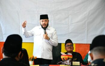 Fadly Amran Rancang Stadion dan Akademi Sepakbola di Bungus