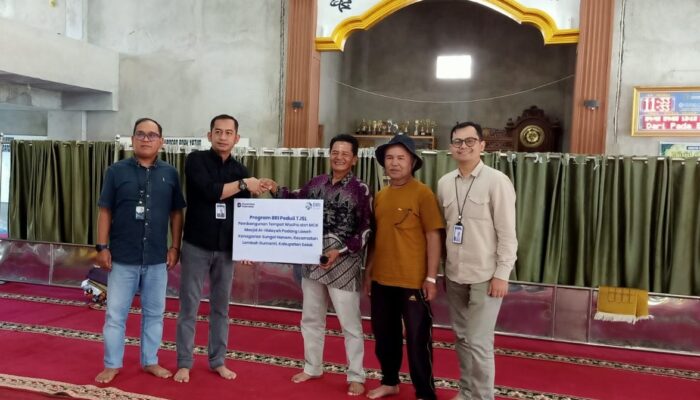 BRI Bangun Wudhu dan MCK Masjid Al-Hidayah Solok