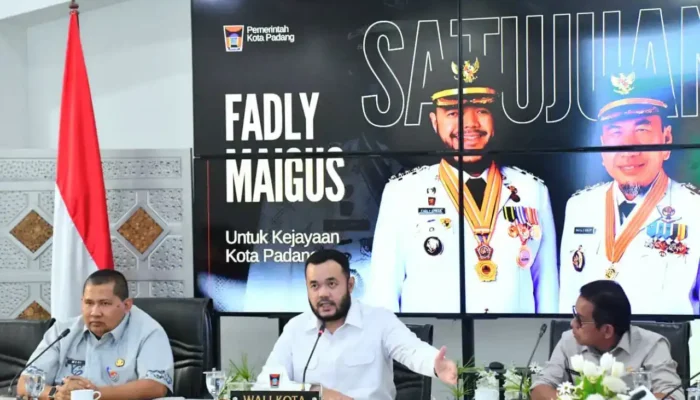 Pemko Padang Kawal Rekonstruksi Total GOR H. Agus Salim