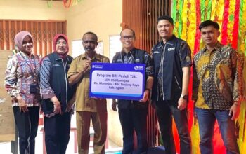 BRI Salurkan Bantuan Pendidikan ke SDN 05 Maninjau