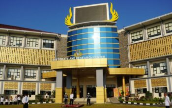 Peluru Nyasar Lukai Mahasiswi dan Warga di UNP