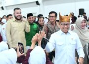 fadly-amran-lepas-2.530-mahasiswa-kkn-uin-ib-padang,-dorong-dukung-program-smart-surau