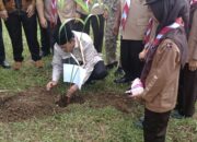 Wawako Padang Buka Kemah Bakti MAN 1, Tanam Seribu Pohon