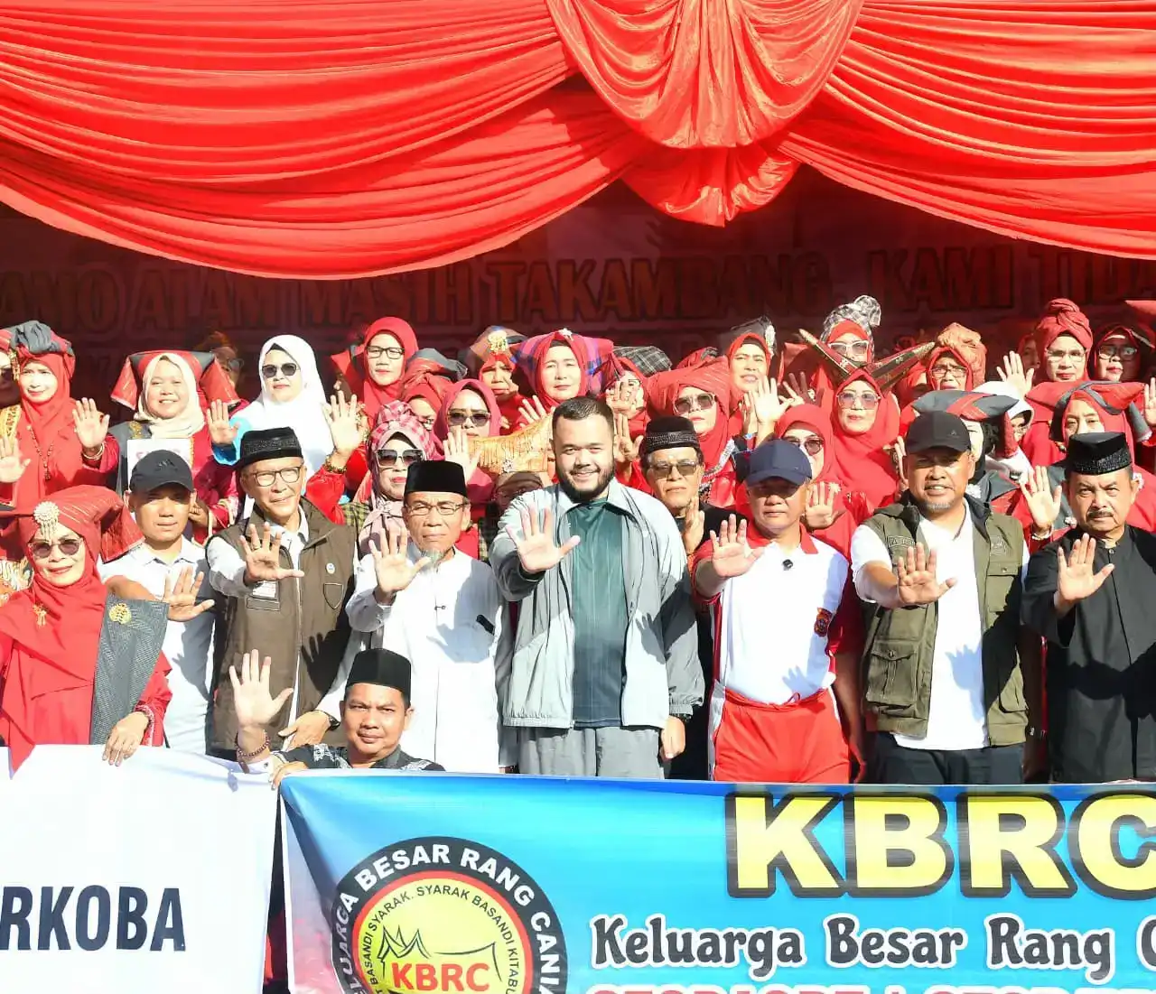 pemko-padang-bersama-elemen-masyarakat-deklarasikan-anti-lgbt-dan-narkoba