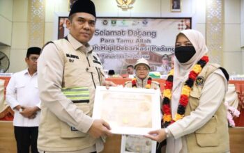 Padang Apresiasi Petugas Kloter Haji yang Dampingi Jemaah