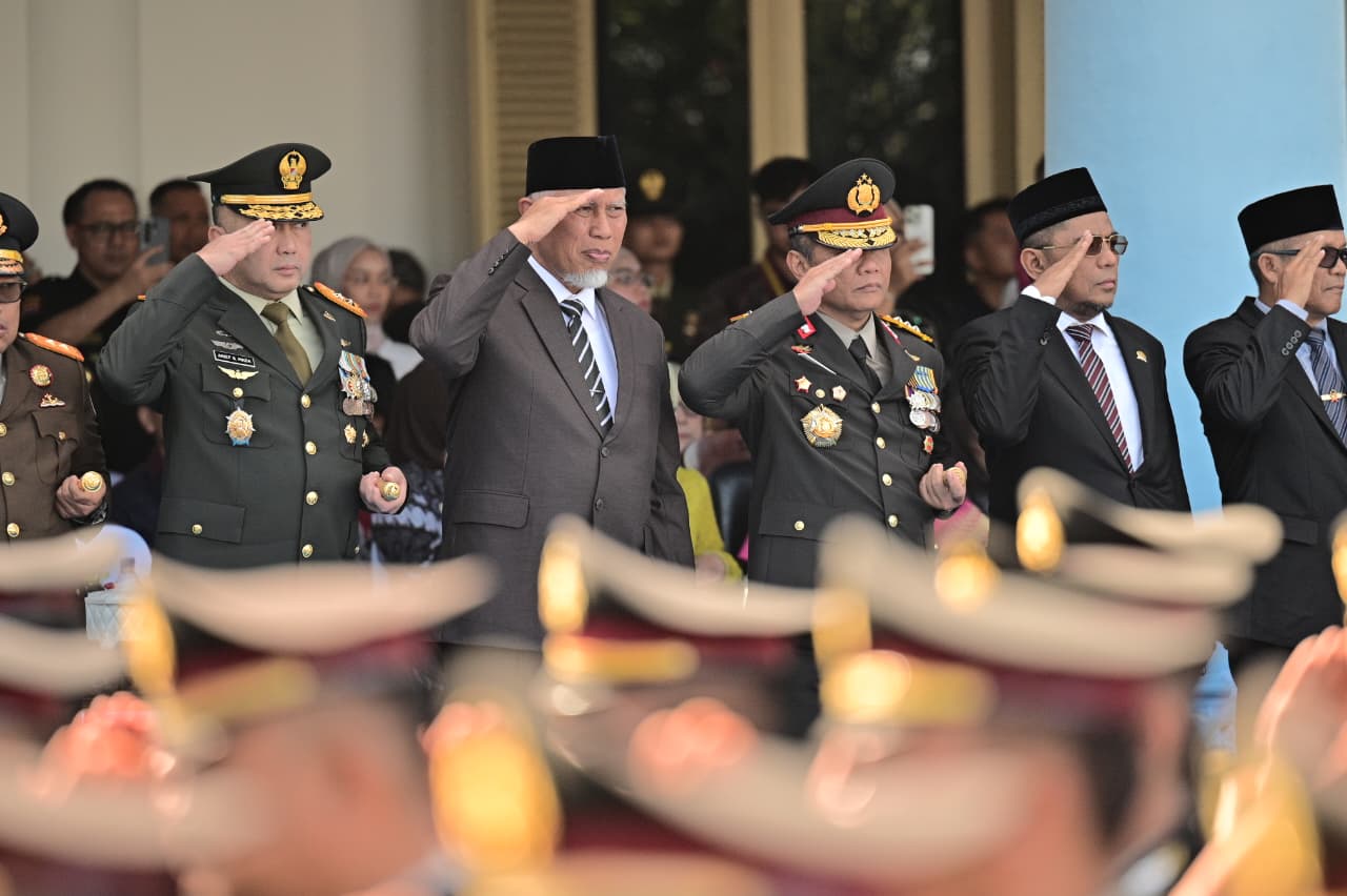 hari-bhayangkara-ke-80,-mahyeldi-harap-polri-semakin-profesional-dan-dekat-dengan-masyarakat