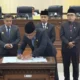 dprd-agam-sahkan-ranperda-pertanggungjawaban-apbd-2025