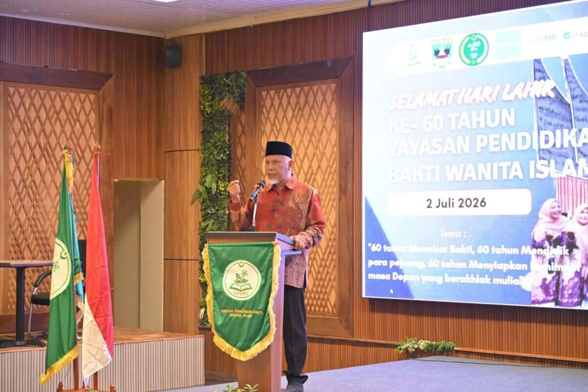 gubernur-mahyeldi-pastikan-perbaikan-jalan-simpang-gudang-padang-luar-segera-dimulai