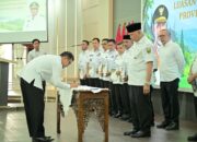 Sumbar Tetapkan 166 Ribu Hektare LP2B, Lampaui Target Nasional
