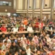 warga-padang-padati-kantor-gubernur-sumbar-untuk-nobar-perempat-final-piala-dunia