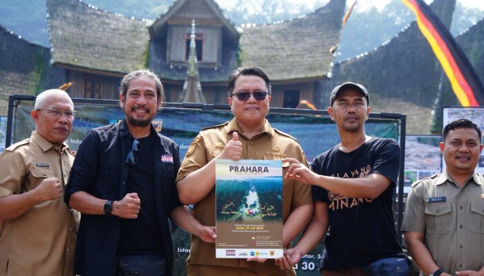 Wabup Ahmad Fadly Apresiasi Pameran Foto Prahara Pulau Emas