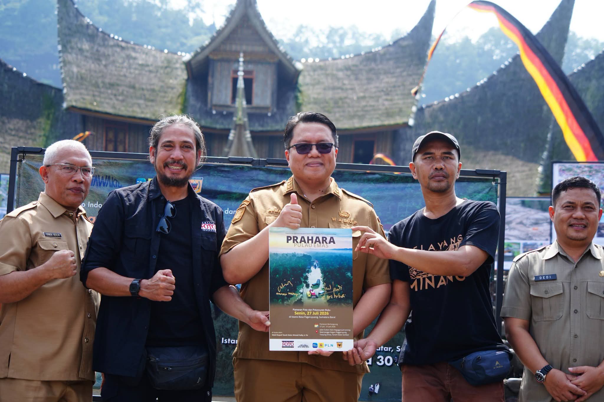 wabup-ahmad-fadly-apresiasi-pameran-foto-prahara-pulau-emas