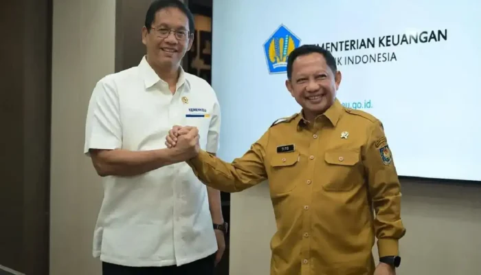 Tito Desak Kementerian-Pemda Laporkan Progres Pemulihan Sumatera