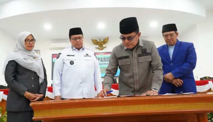 DPRD Tanah Datar Sahkan KU-PPAS 2027 Bersama Pemkab