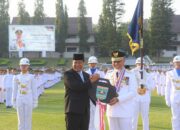Mahyeldi Terima Kartika Pamong Praja Madya dari IPDN