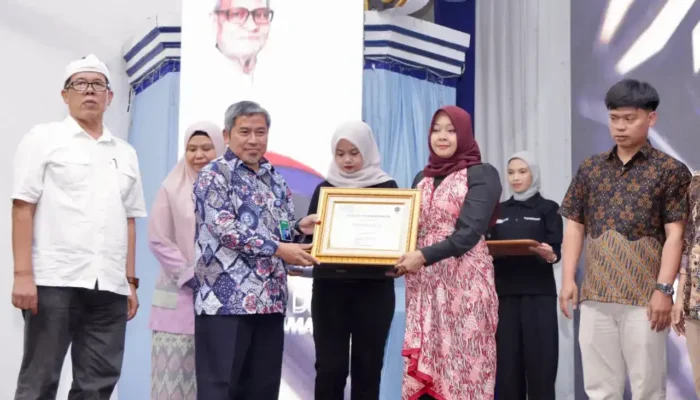 Kemnaker dan Indo-Rama Salurkan Modal ke Lima TKM Purwakarta